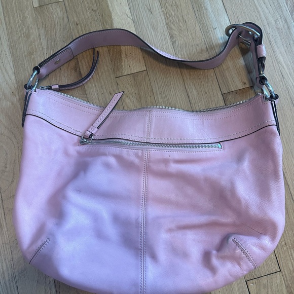 Pink Coach shoulder bag - Picture 2 of 3